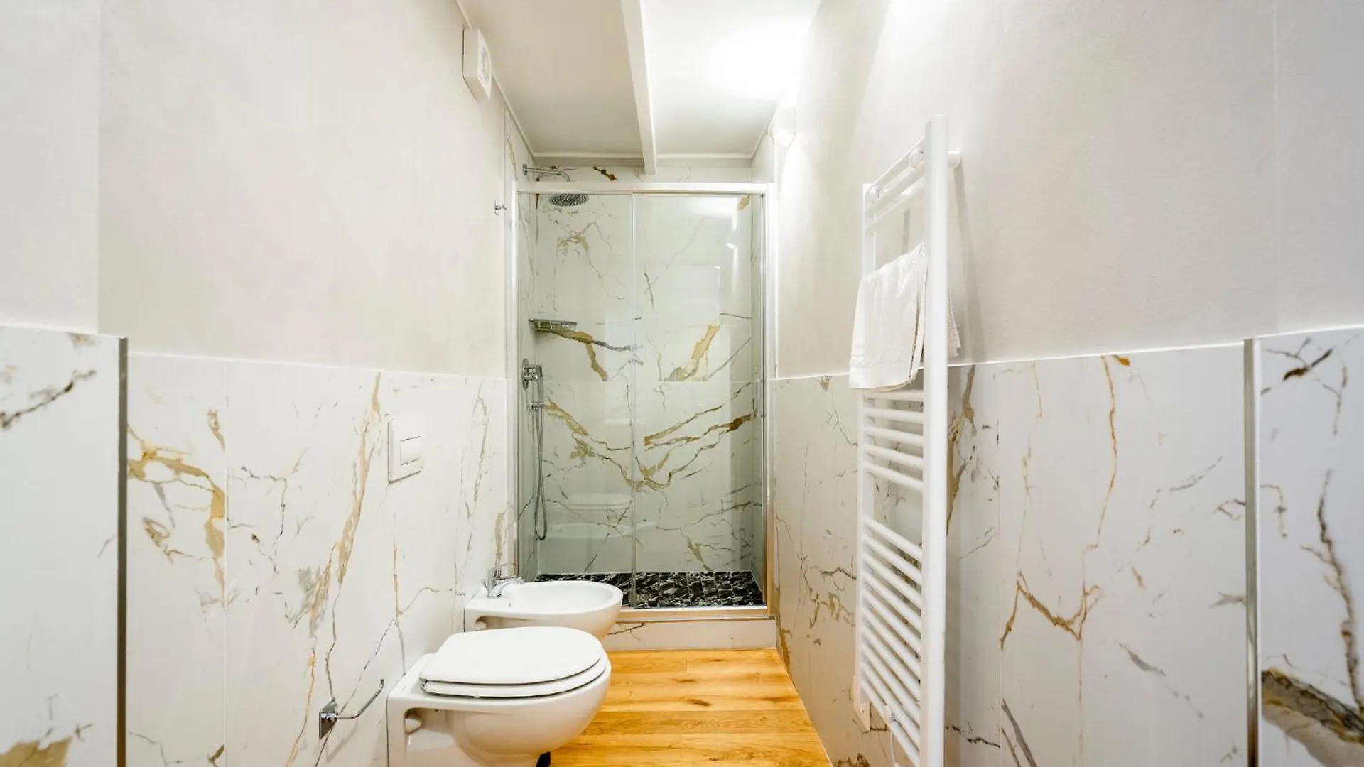 Imperium Suite A Pochi Passi Dal Centro Florence Apartment