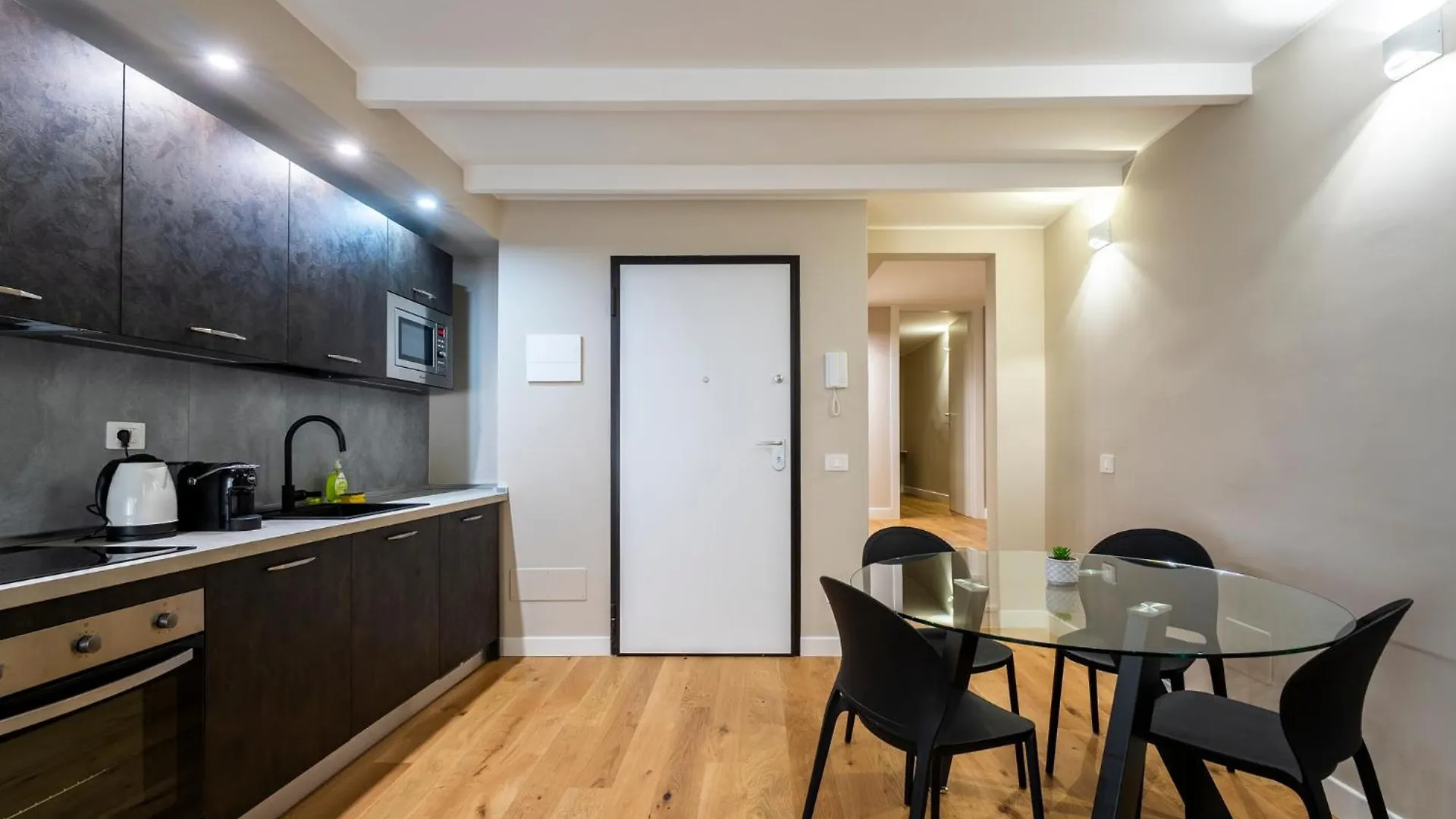 Imperium Suite A Pochi Passi Dal Centro Florence