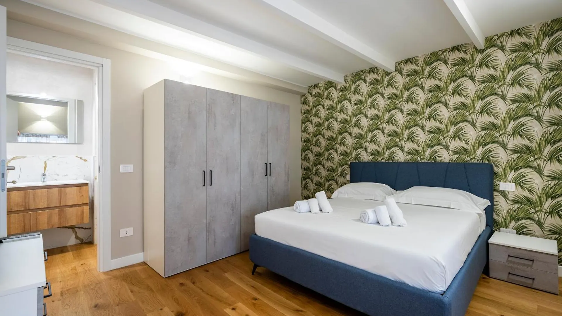 Imperium Suite A Pochi Passi Dal Centro contacts
